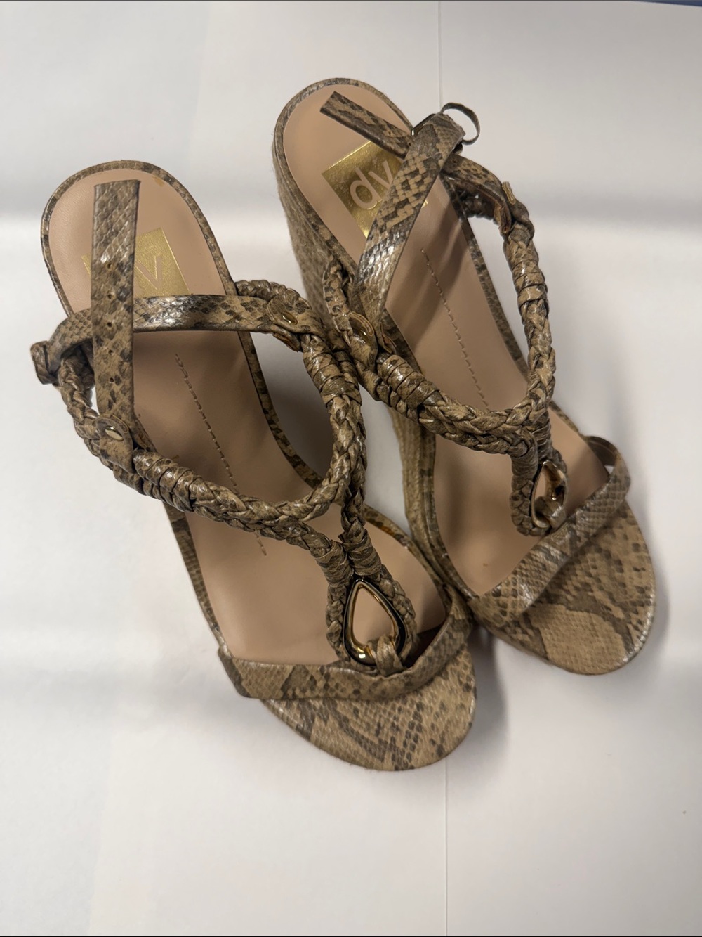 DV by Dolce Vita Thaalia Taupe Espadrille wedges